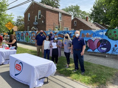 Representatives from Suburban Propane and Brilliant Detroit