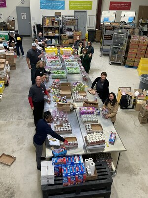 Representatives from Suburban Propane’s Baltimore, MD location and volunteers from Baltimore Hunger Project assembled more than 800 take-home food packages for students facing food insecurity. The effort is part of Suburban Propane’s SuburbanCares initiative in communities across the nation. (Photo courtesy of Suburban Propane).